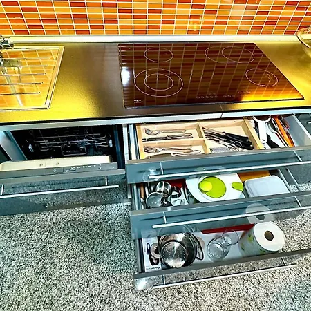 Roses' * קונליאנו